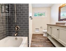 1085 Saint Laurent Drive, Sarnia, ON N7S1B3 Photo 20