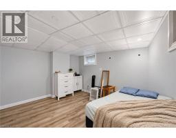 4pc Bathroom - 27 Hollywood Street S, Hamilton, ON L8S3A9 Photo 7