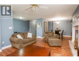Bedroom 2 - 6915 Chartwell Crescent, Prince George, BC V2N6Y3 Photo 8