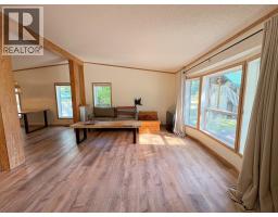 Kitchen - 237 Dunlevy Road, Clearwater, BC V0E1N2 Photo 8