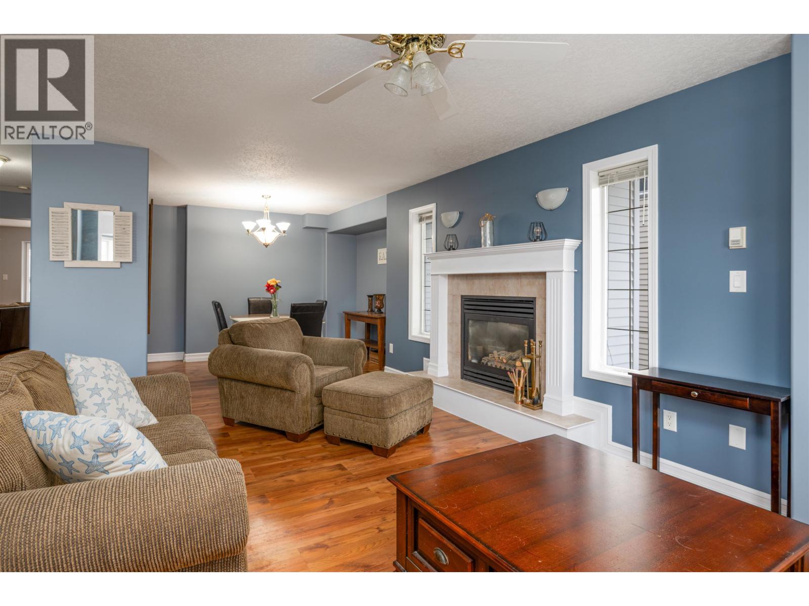 6915 CHARTWELL CRESCENT - 9