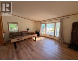 237 Dunlevy Road, Clearwater, BC V0E1N2 Photo 9