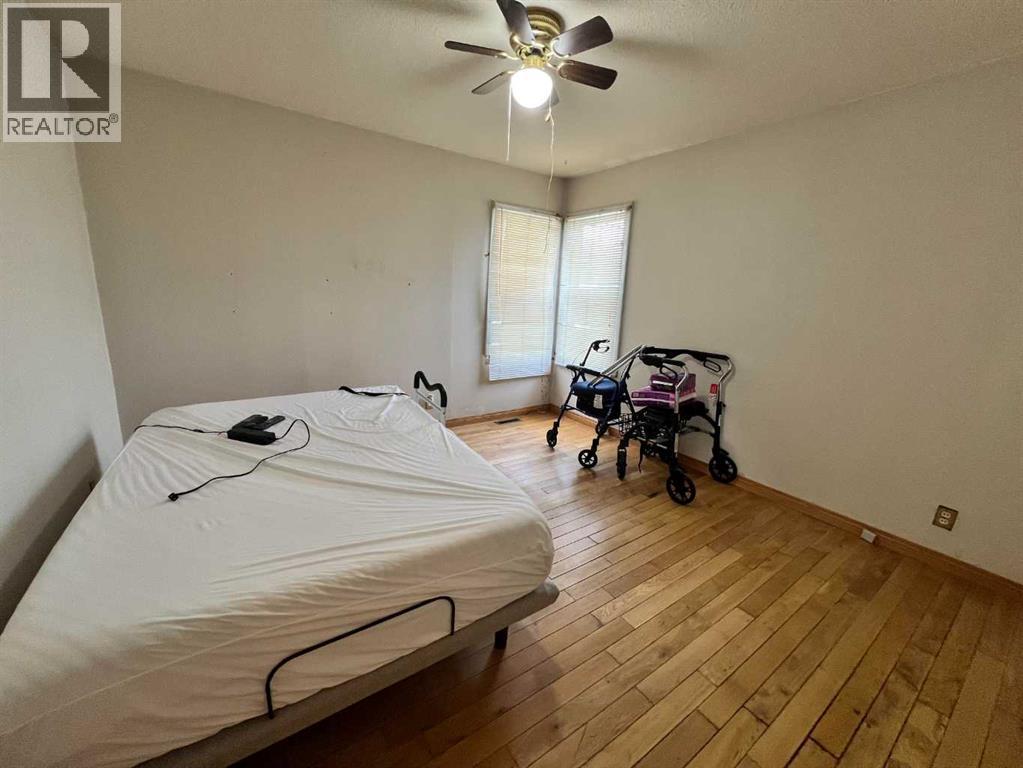 5215 54 Street - 5