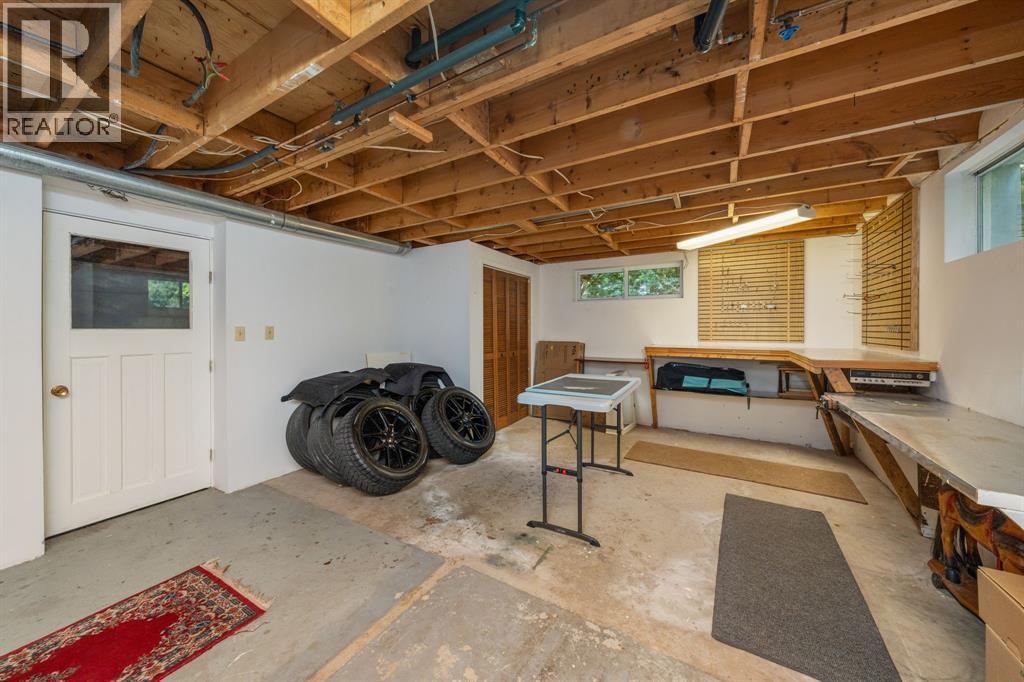 1736 Smith LANE - 28