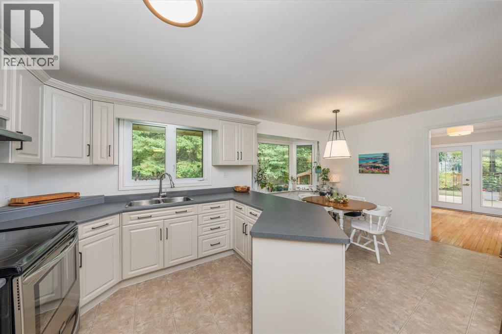 1736 Smith LANE, Sarnia — photo 9