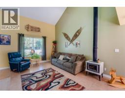 661 C Avenue, Kaslo, BC V0G1M0 Photo 15
