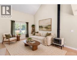 661 C Avenue, Kaslo, BC V0G1M0 Photo 16