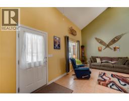 661 C Avenue, Kaslo, BC V0G1M0 Photo 13