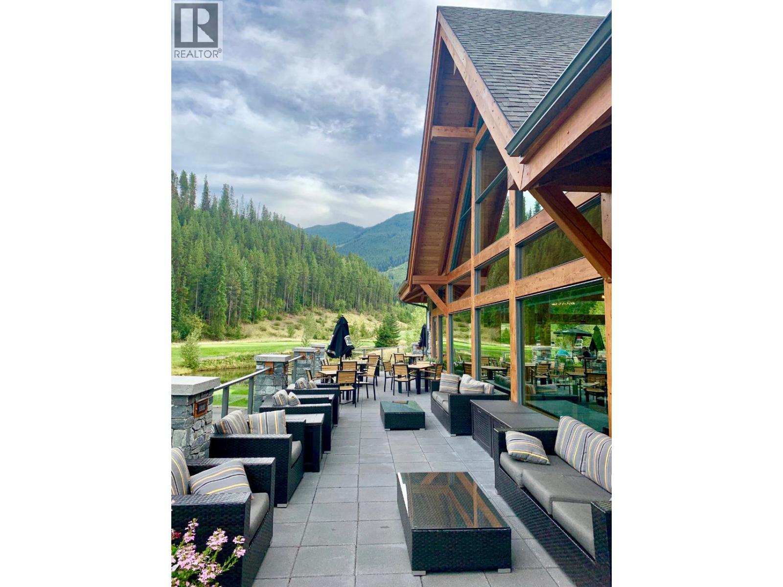 #413C 2049 SUMMIT Drive - 43