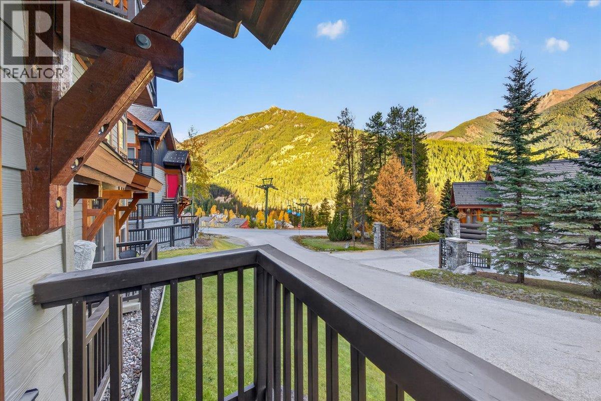 413C 2049 SUMMIT Drive, Panorama - Image 1