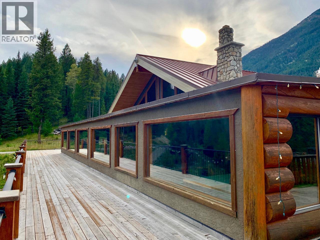 413C 2049 SUMMIT Drive, Panorama - Image 1