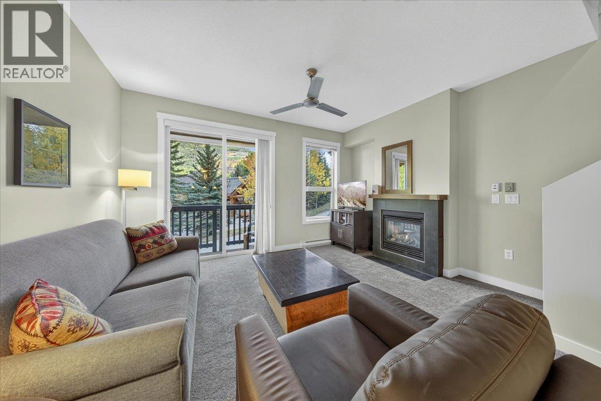 #413C 2049 SUMMIT Drive - 18