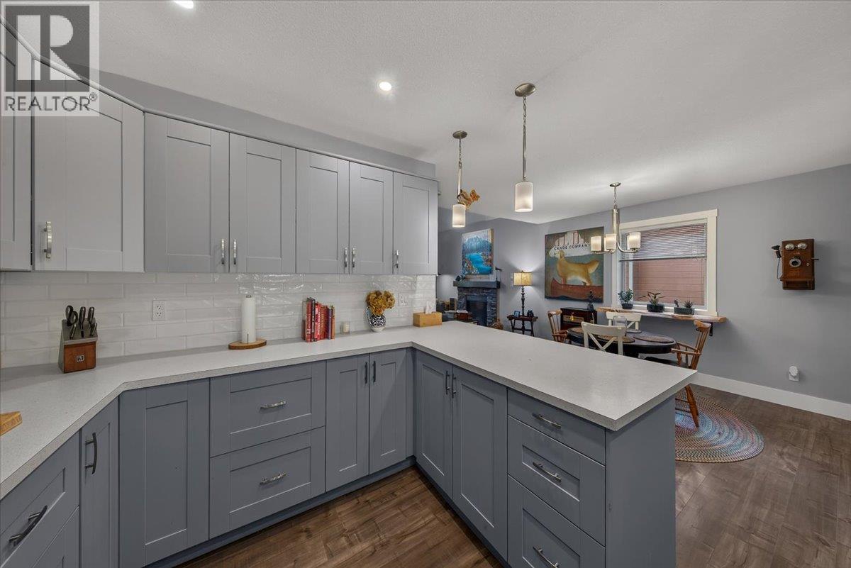 78 - 4868 Riverview Drive, Edgewater
