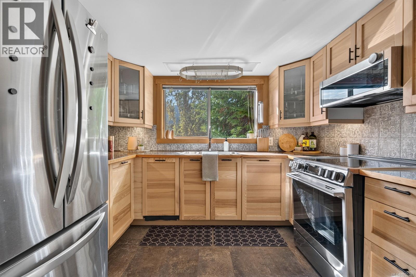 130 Booth Canal Rd, Salt Spring British Columbia