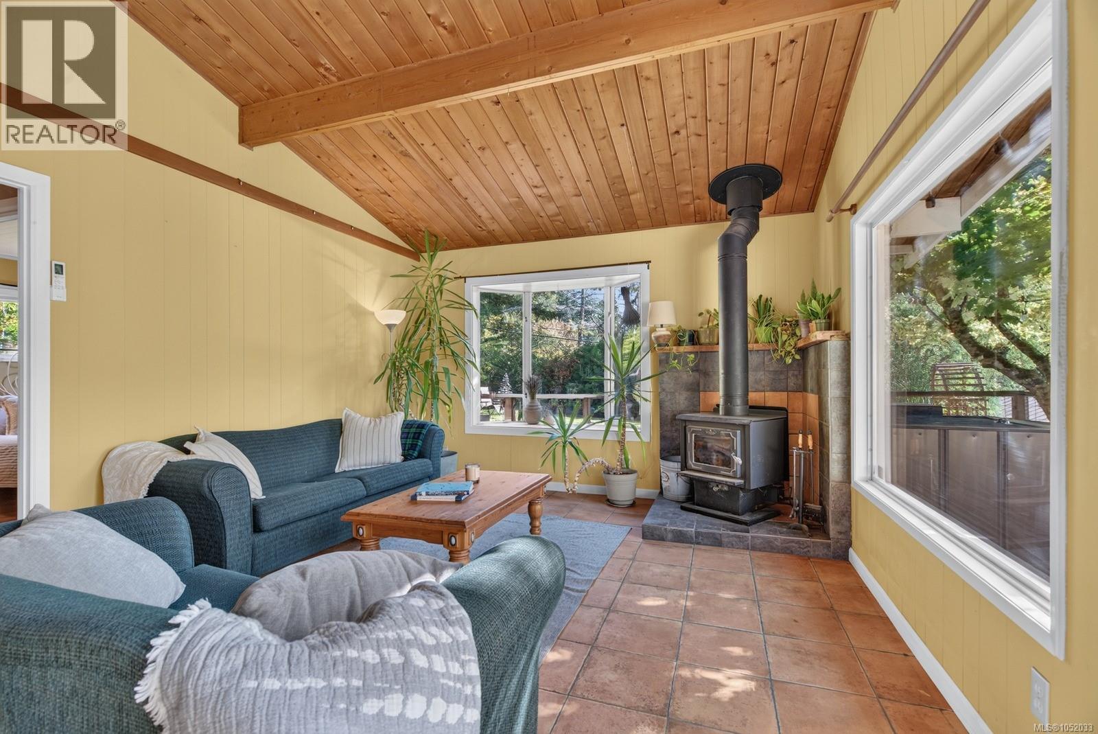 130 Booth Canal Rd, Salt Spring British Columbia