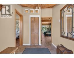 130 Booth Canal Rd, Salt Spring, BC V8K2N3 Photo 17
