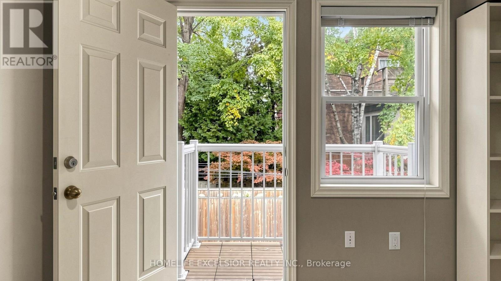 250 Shuter Street — photo 27