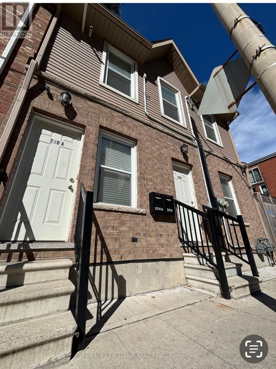 250 Shuter Street — photo 18