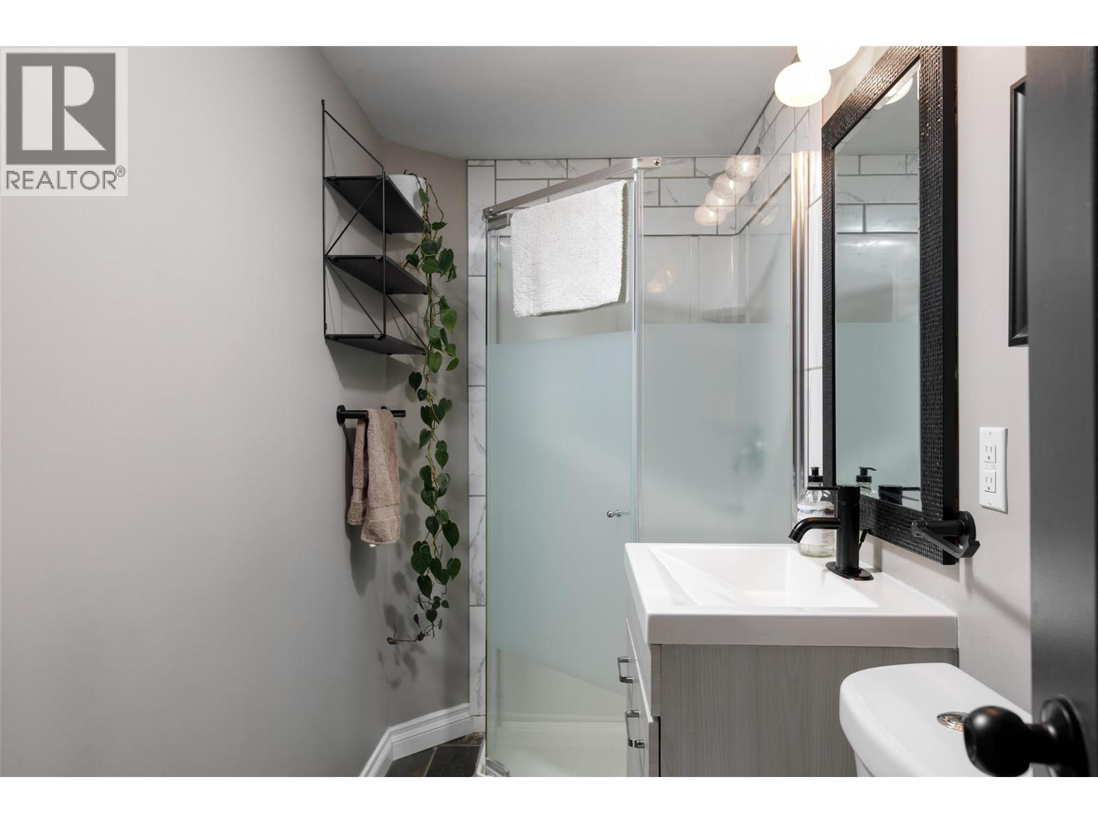 840 Steele Road - 39