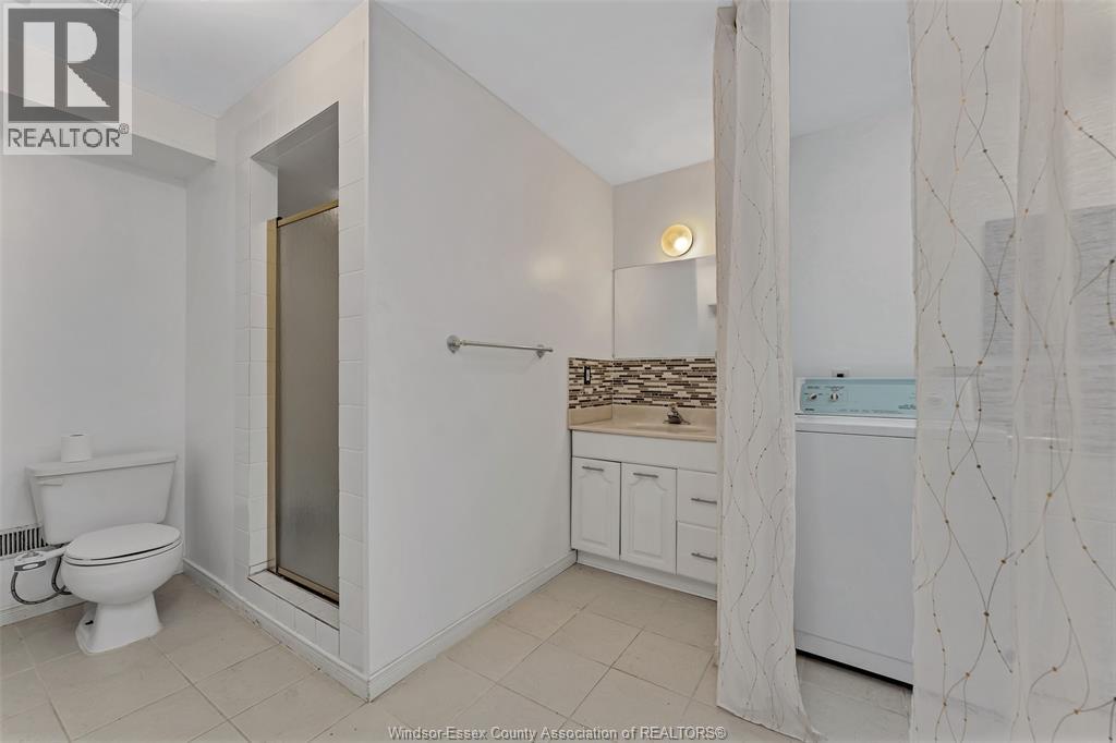 2225 LONGFELLOW AVENUE - 17
