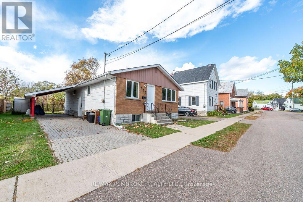 570 MOFFAT STREET, Pembroke — photo 4
