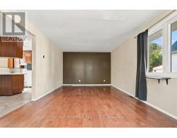 Living room - 570 Moffat Street, Pembroke, ON K8A3Y1 Photo 10