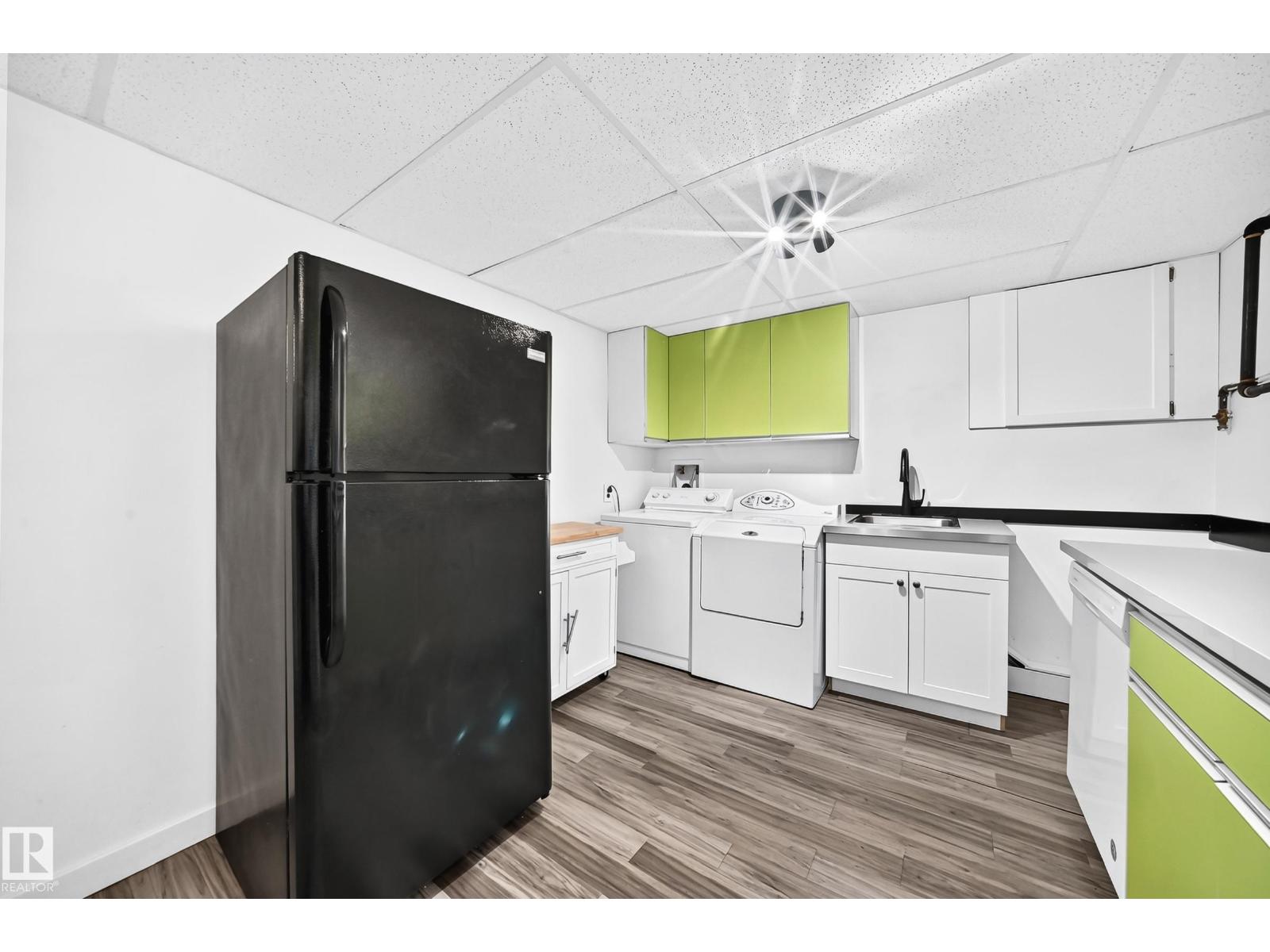5204 112 AV NW - 32