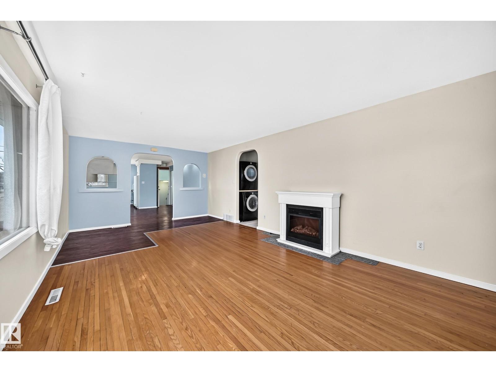 5204 112 AV NW - 7