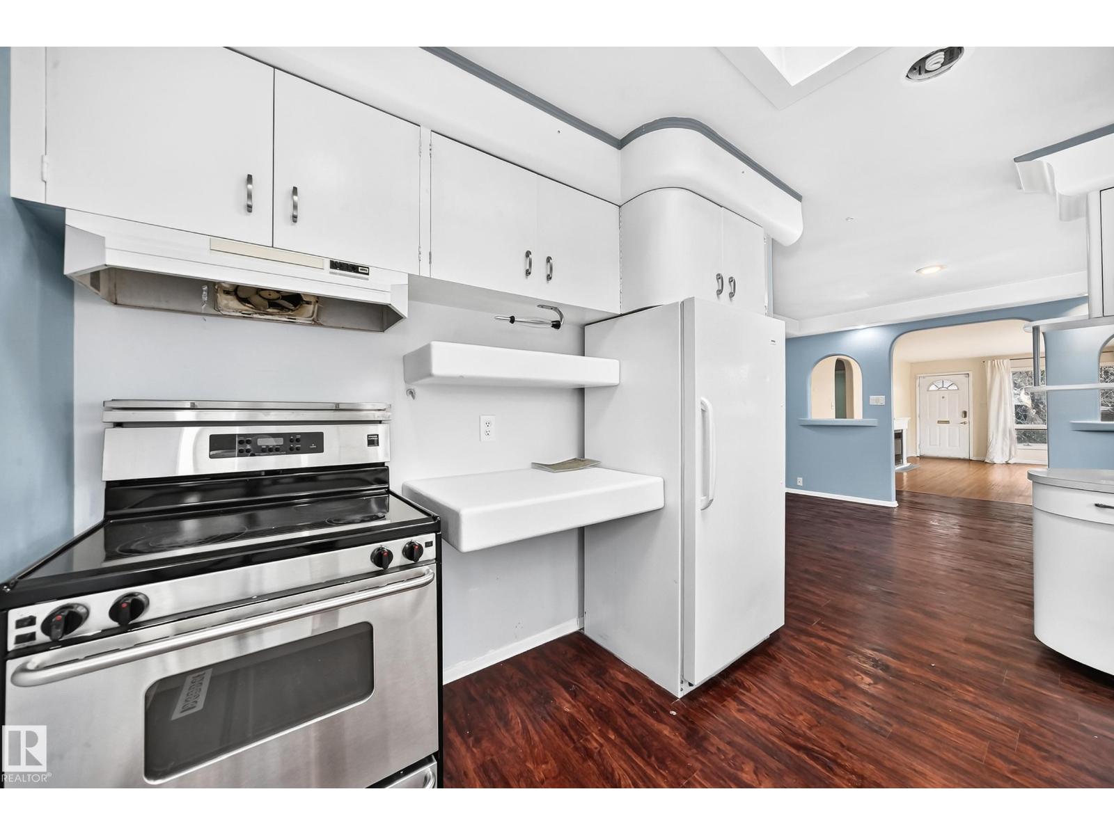 5204 112 AV NW - 12