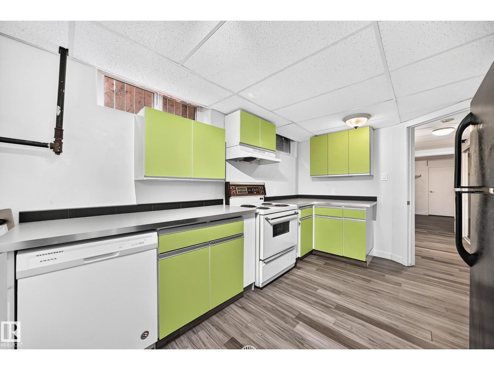 5204 112 AV NW - 33