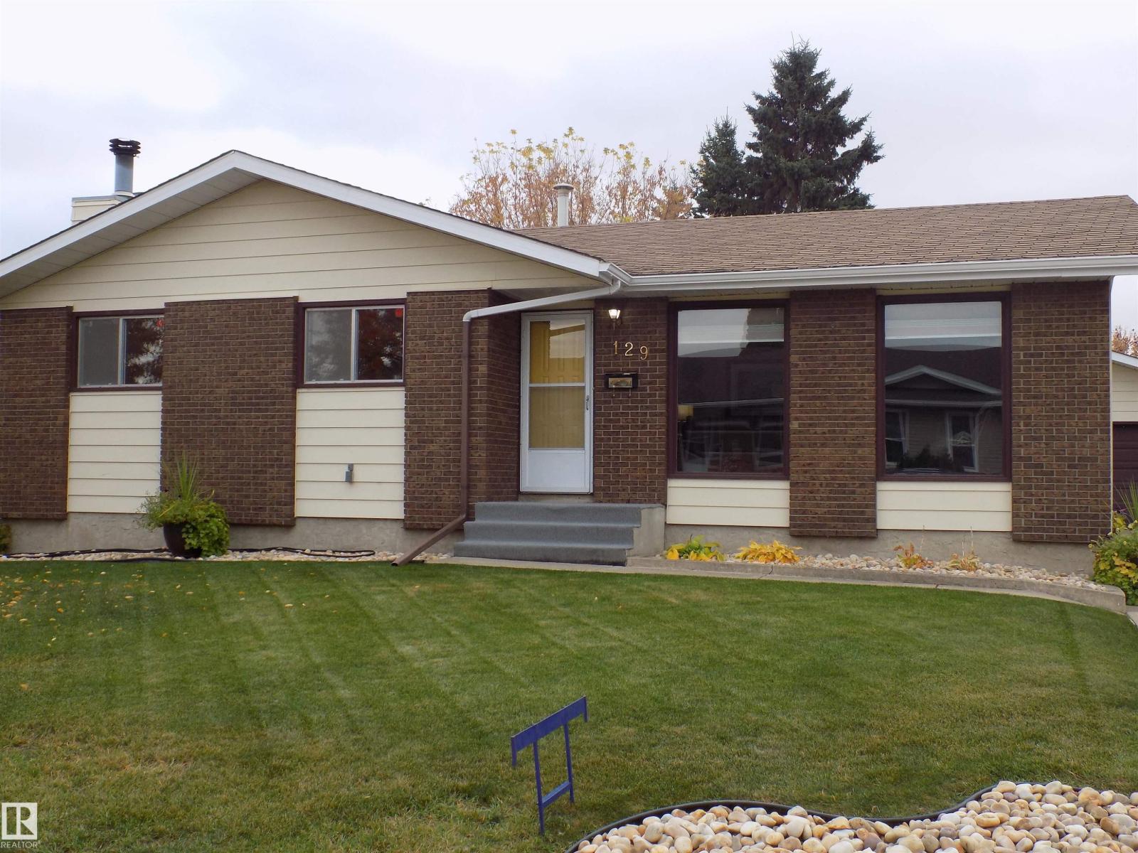 129 MOUNTAIN ASH DRIVE - 2