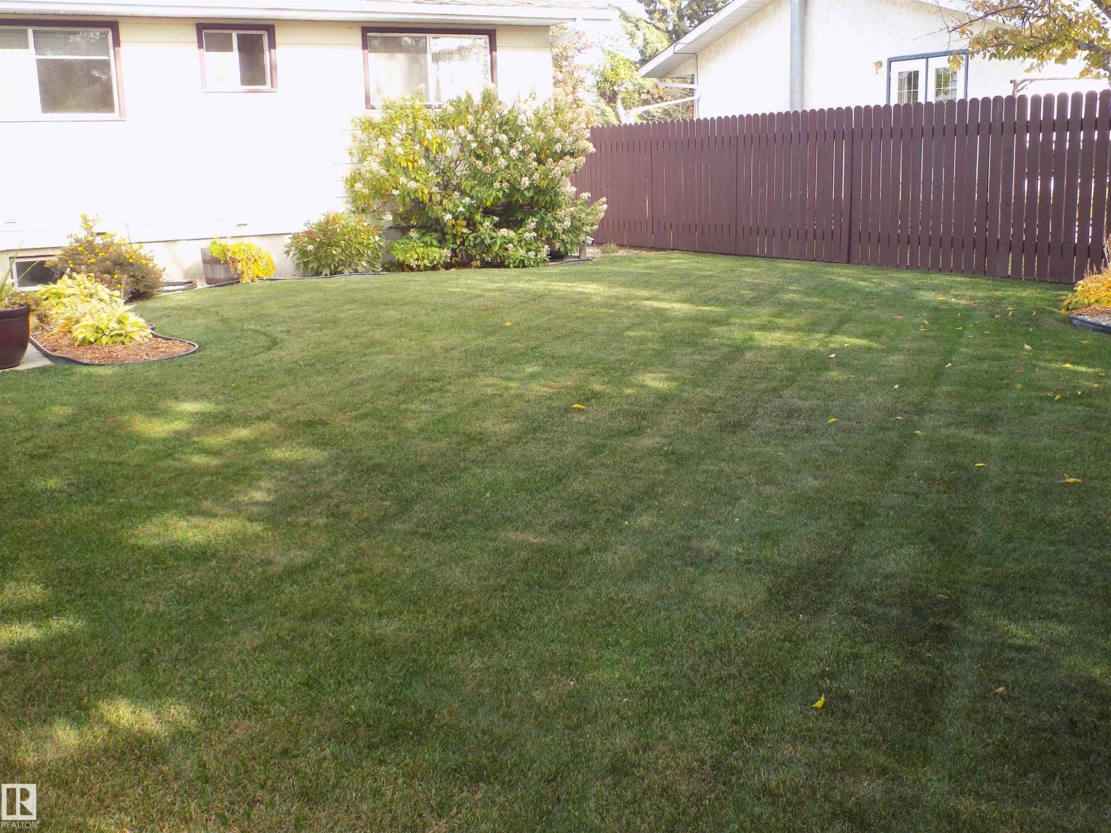 129 MOUNTAIN ASH DRIVE - 43