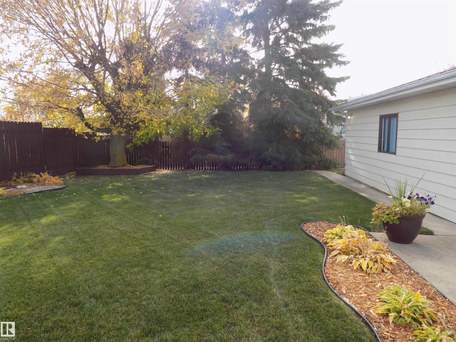 129 MOUNTAIN ASH DRIVE - 50