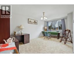 Foyer - 741 Barnaby Road, Kelowna, BC V1W4N9 Photo 19