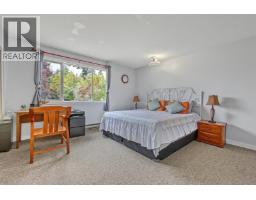 1pc Ensuite bath - 741 Barnaby Road, Kelowna, BC V1W4N9 Photo 24
