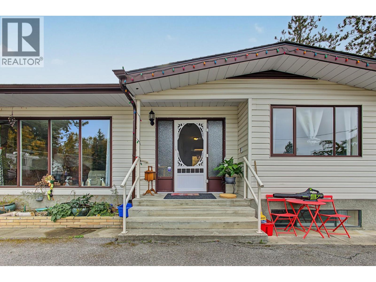 741 Barnaby Road, Kelowna - Image 1
