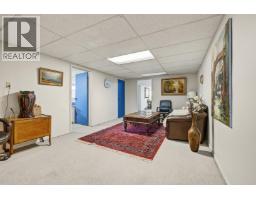 741 Barnaby Road, Kelowna, BC V1W4N9 Photo 28