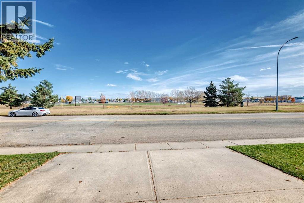 Listing photo – 4310 60 Avenue, Innisfail