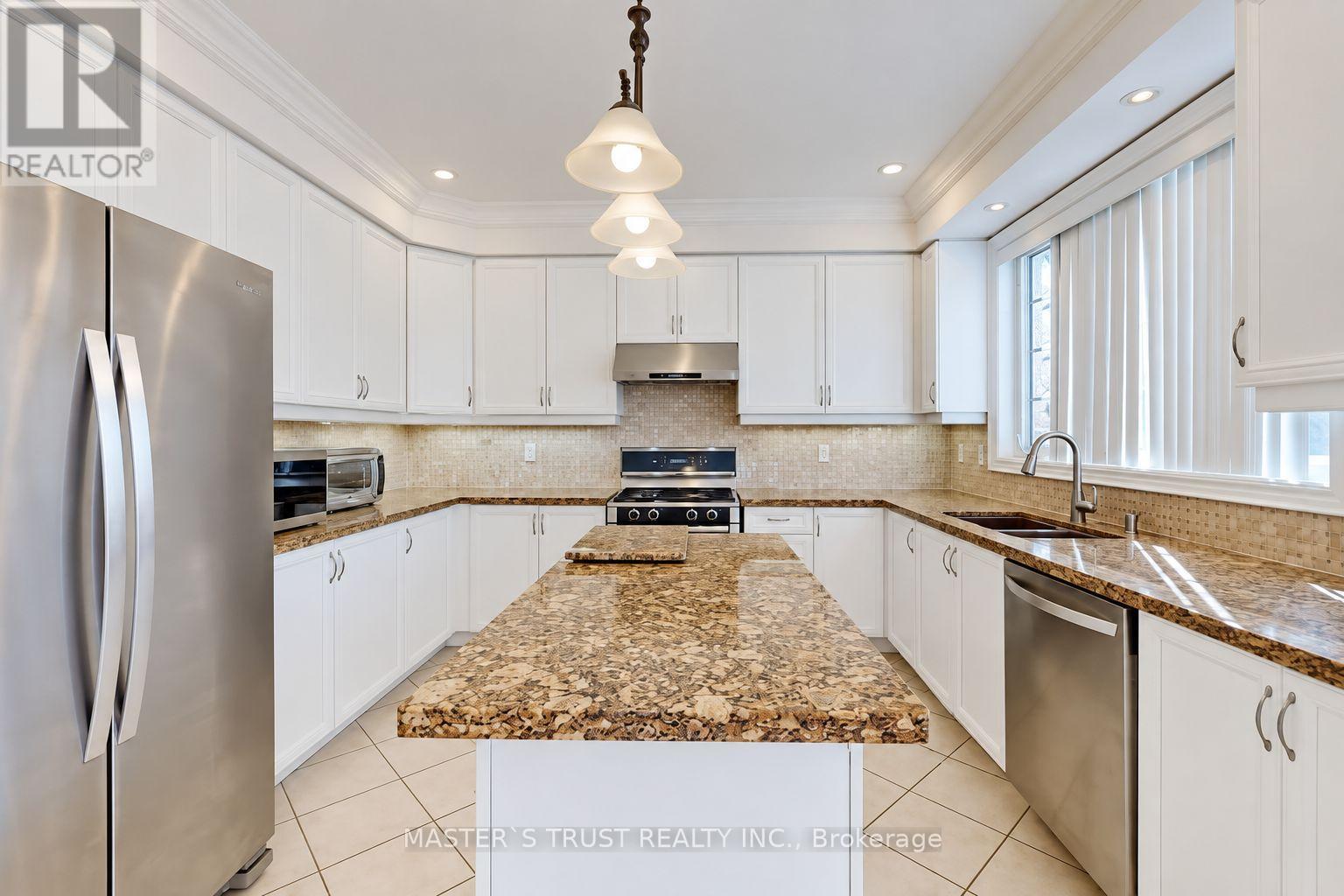 66 CHAYA SARA GARDENS, Vaughan (Patterson) — photo 8
