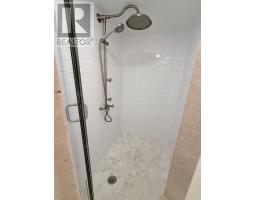 Lower - 172 Queenslea Avenue, Toronto, ON M9N2L3 Photo 18