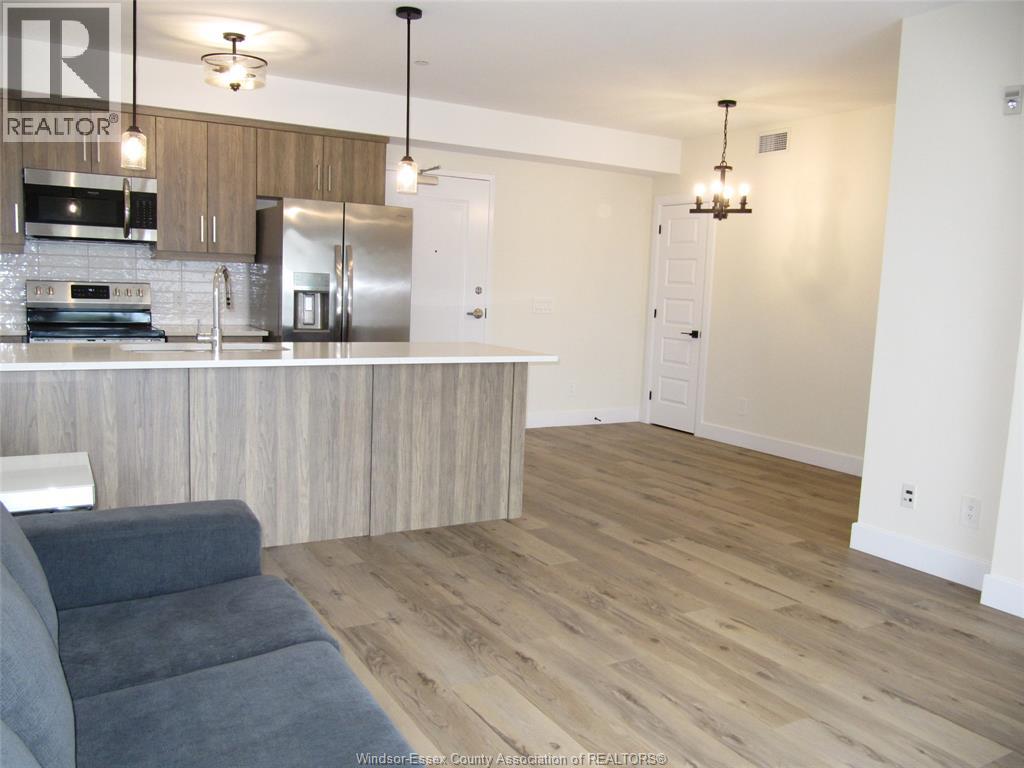 7887 Edgar Unit# 303, Windsor — photo 10