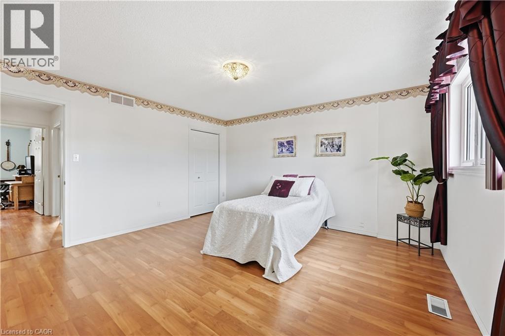 1310 Upper Wentworth Street — photo 19