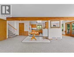 Den - 769 & 771 Gardom Lake Road, Enderby, BC V0E1V3 Photo 18