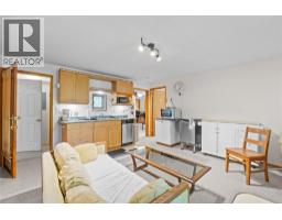 Kitchen - 769 & 771 Gardom Lake Road, Enderby, BC V0E1V3 Photo 30