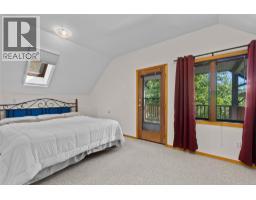 Bedroom - 769 & 771 Gardom Lake Road, Enderby, BC V0E1V3 Photo 16