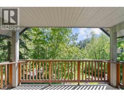 Foyer - 769 & 771 Gardom Lake Road, Enderby, BC V0E1V3 Photo 28