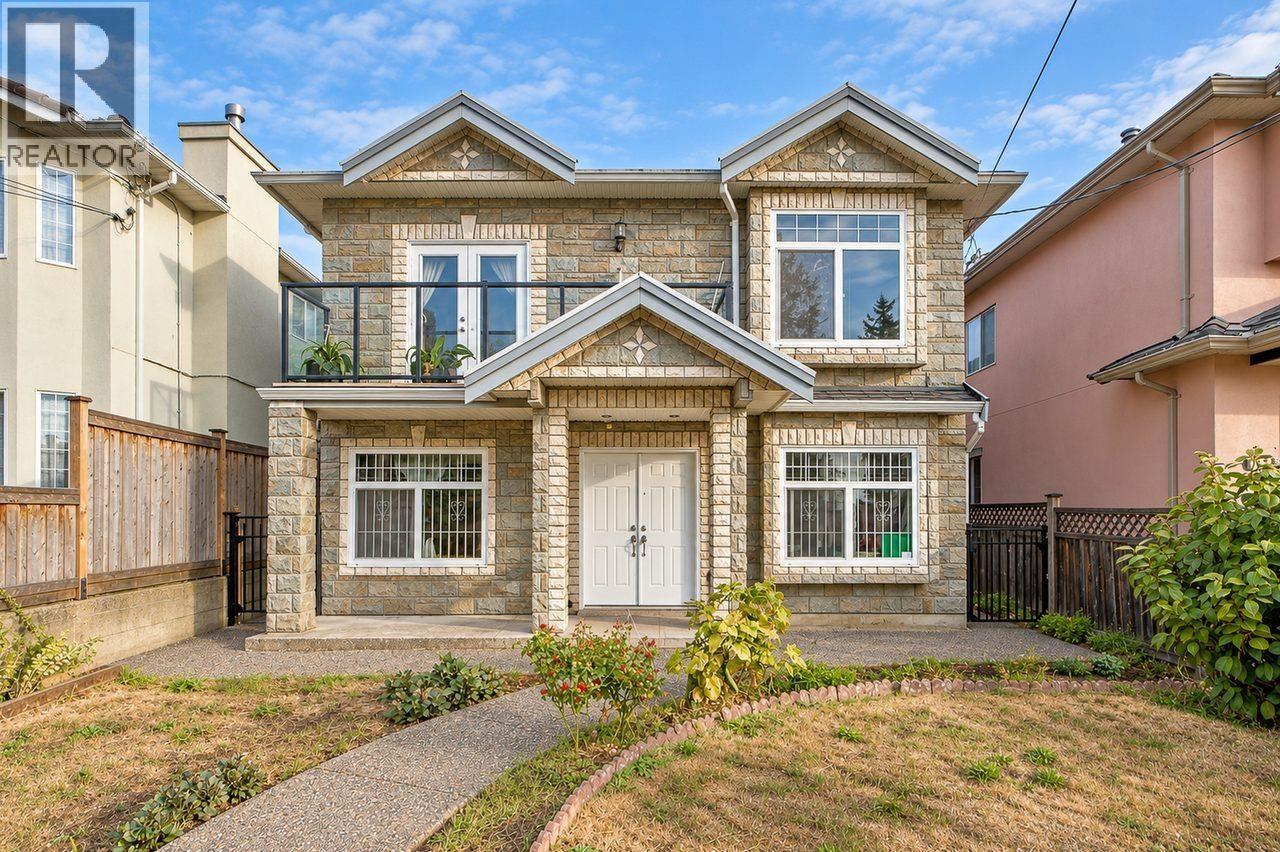 6135 PORTLAND STREET, Burnaby