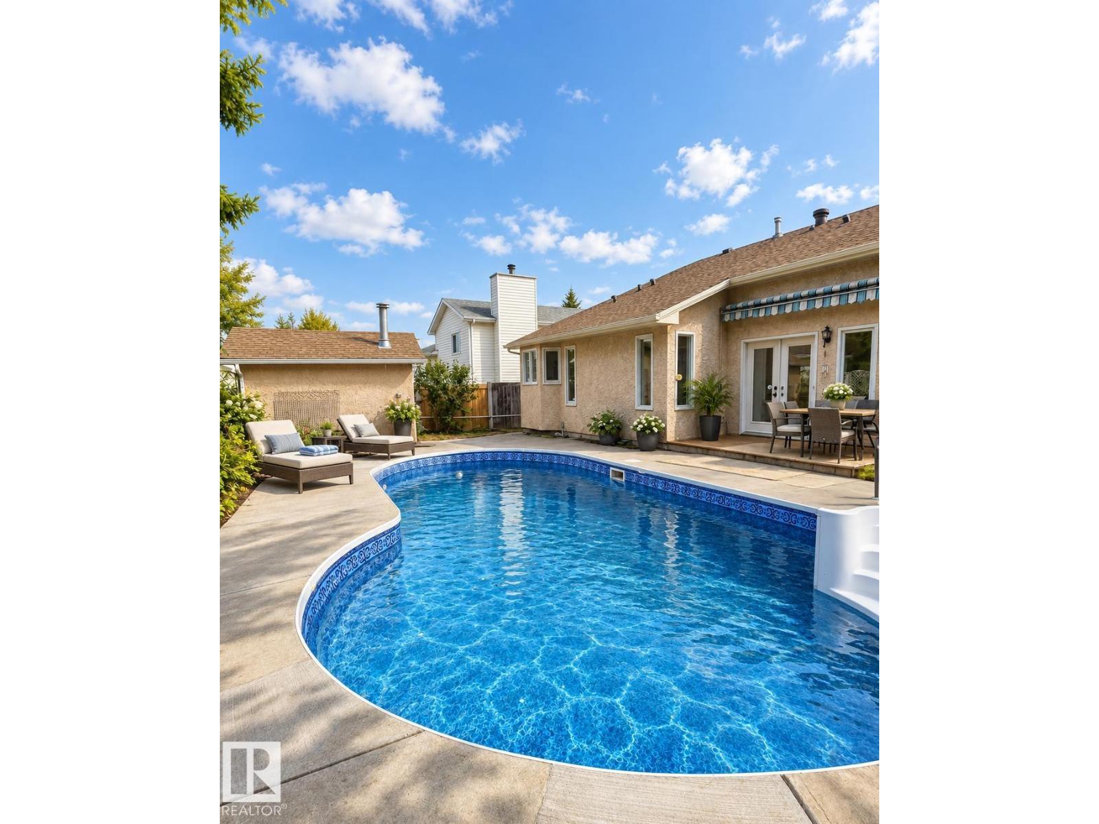 4440 32 ST NW - 49