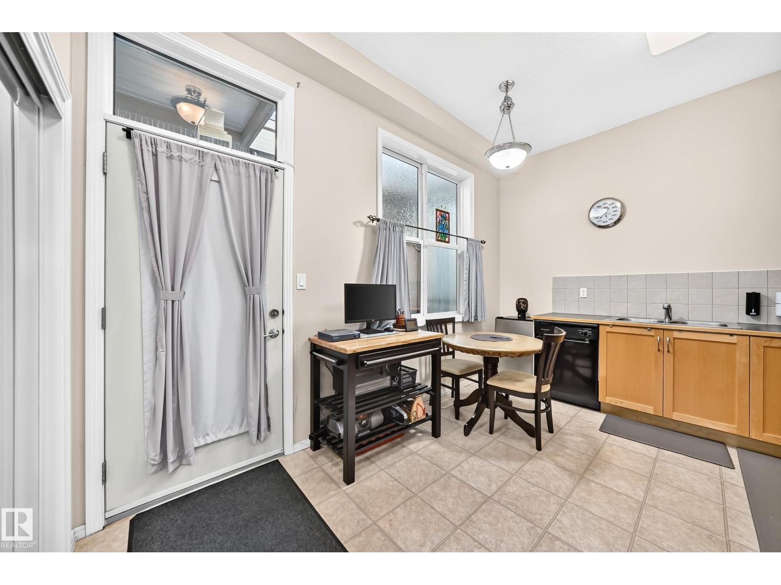 #432 10407 122 ST NW - Image 13