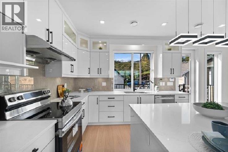 1 1923 RIVER DRIVE, New Westminster